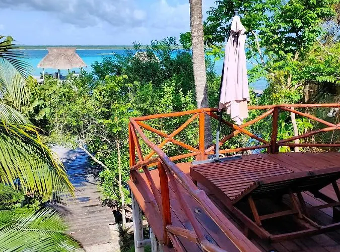 Villa Ensueno, Lagoon Private Front